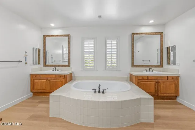 $8,000 | 4980 Via Santana, Newbury Park, CA 91320