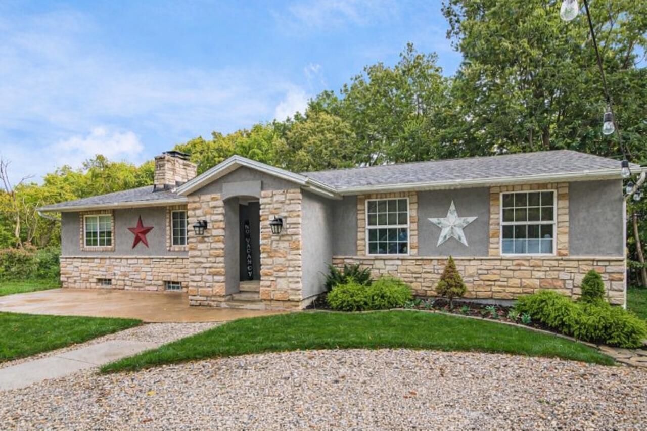 5223 Thompson Lane Delaware, OH 43015 - Photo 5 of 39 aec0110b-dc6b-4b7f-8e7d-f90312a5fc26