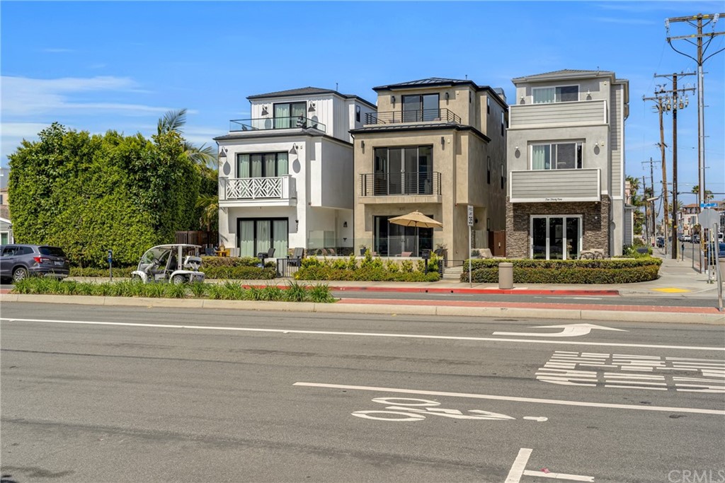 237 1st Street Huntington Beach, CA 92648 - Photo 52 of 68 front view of a building