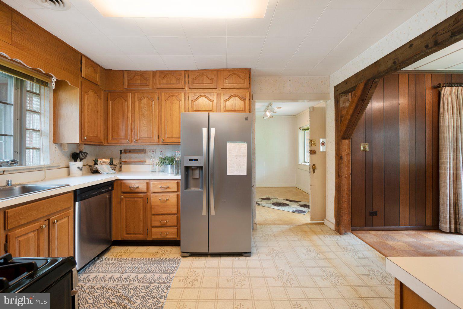 242 Gralan Road Baltimore, MD 21228 - Photo 22 of 39 Gallery Image 22
