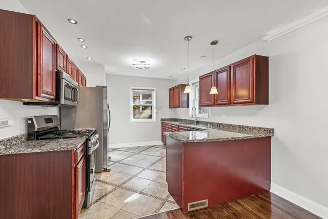 $285,000 | 10106 South Vernon Avenue, Chicago, IL 60628