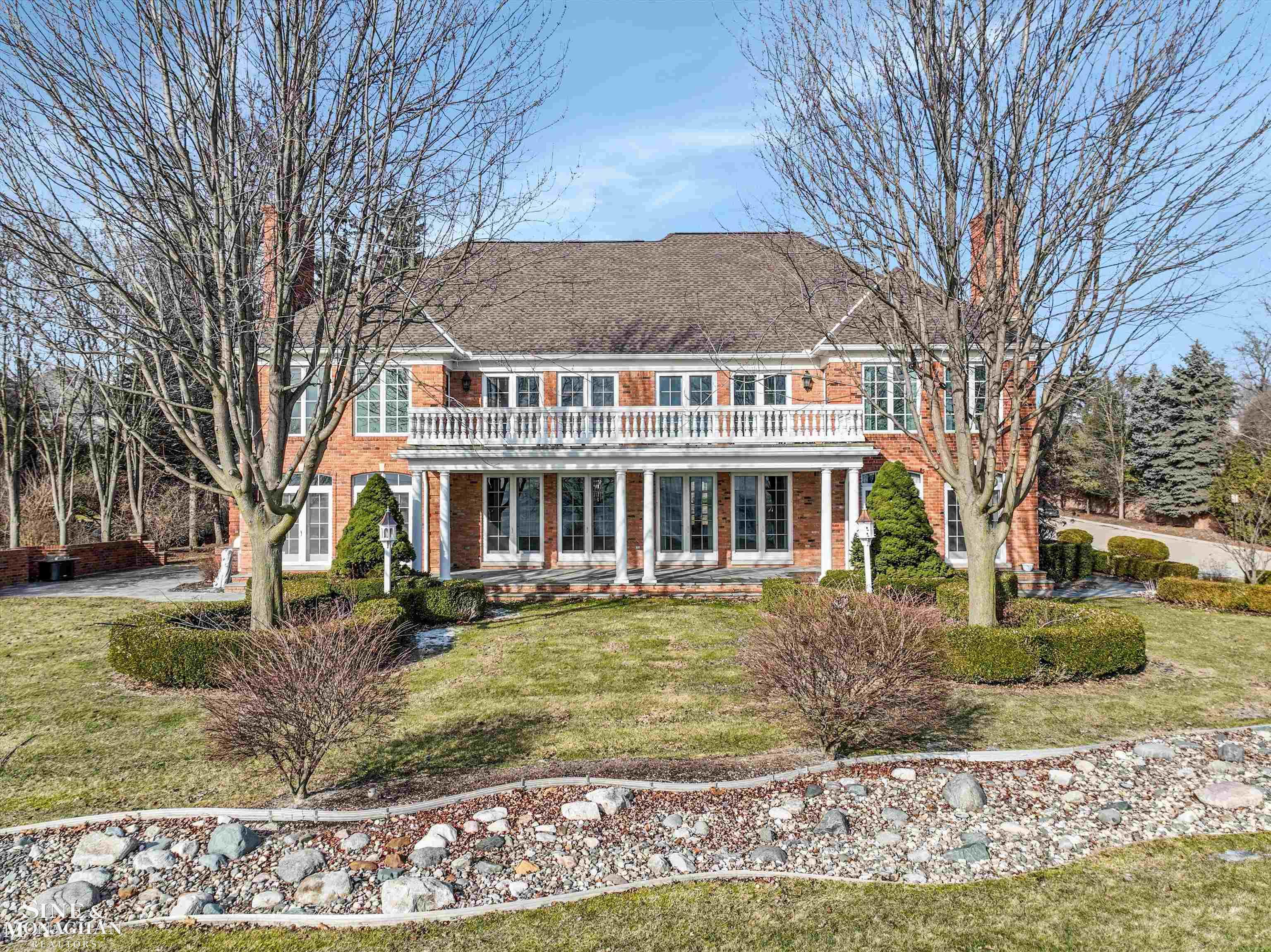 217 Lake Shore Road Grosse Pointe, MI 48236 - Photo 1 of 63 50166368-6c9f162f-c8ab-4b73-a2eb-228c13ffe09a.JPG