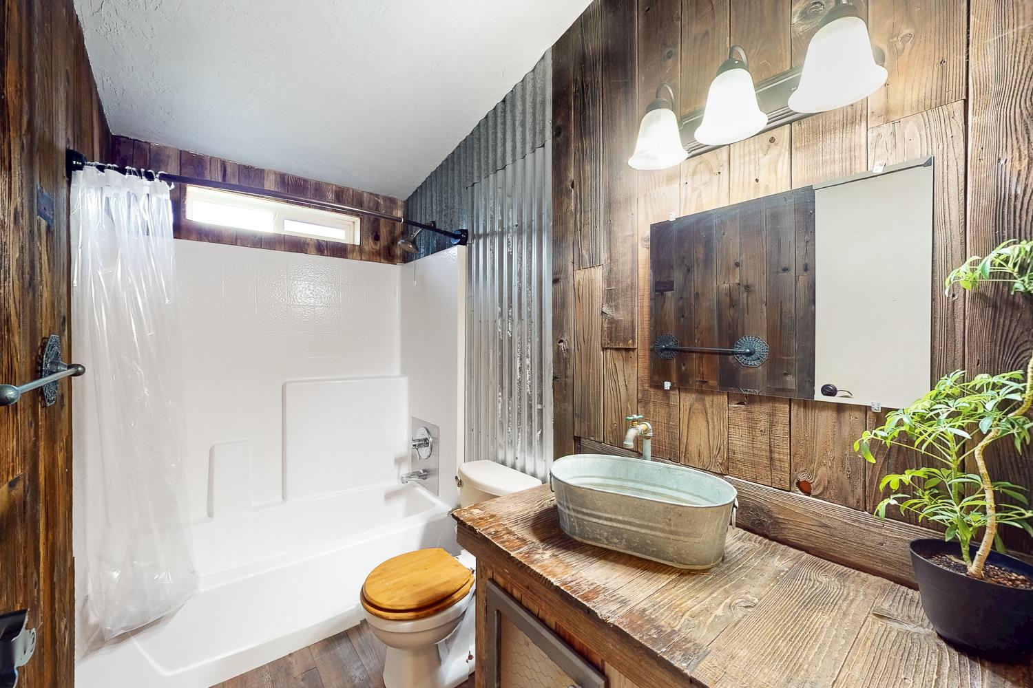 10146 Frenchtown Dobbins Road Dobbins, CA 95935 - Photo 15 of 38 a living room with furniture and a potted plant