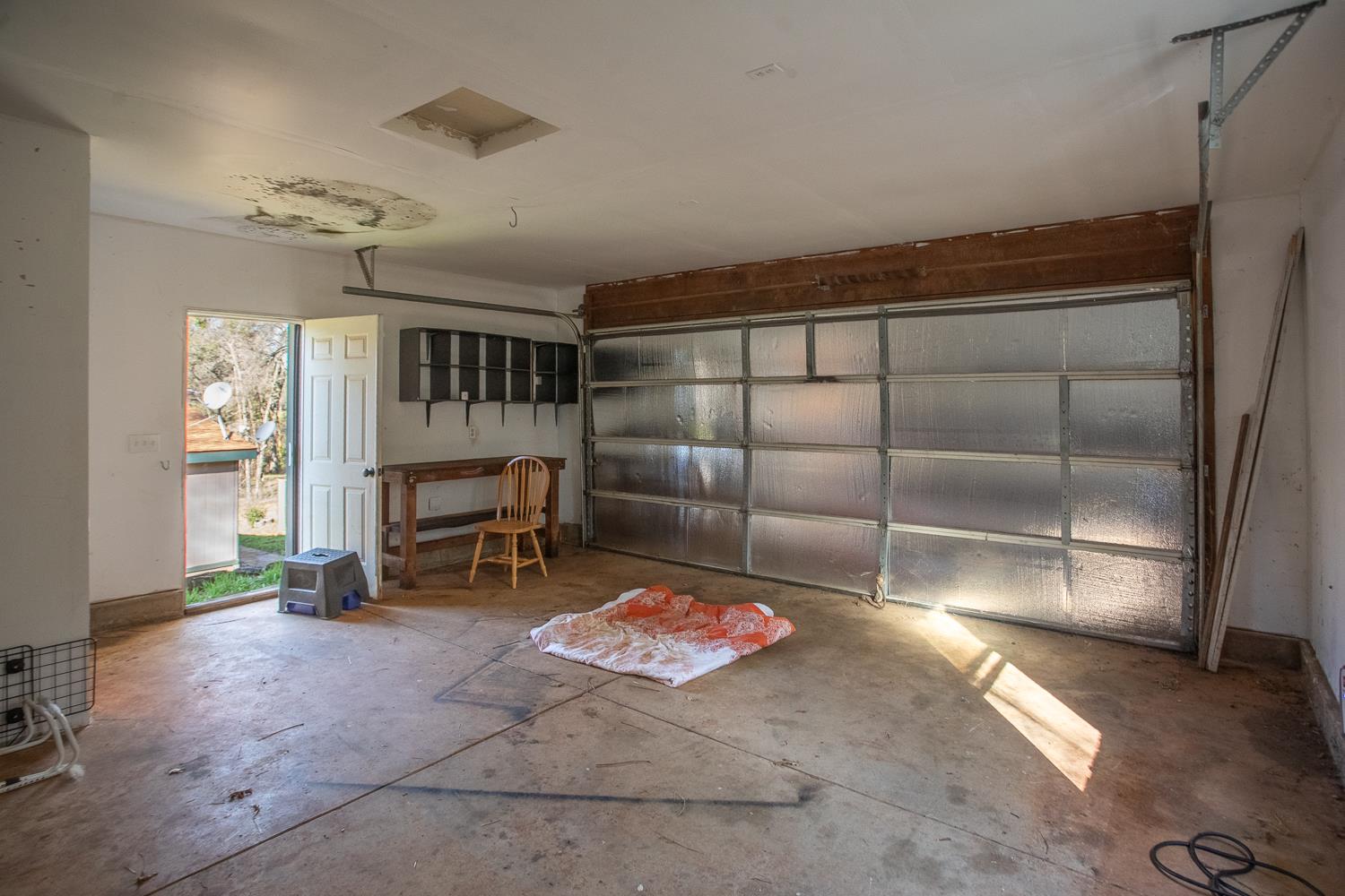 10146 Frenchtown Dobbins Road Dobbins, CA 95935 - Photo 24 of 38 a room with furniture and a fireplace