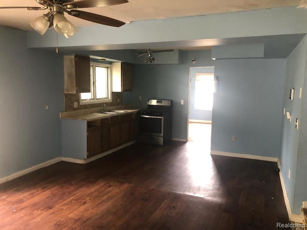 8679 Toepfer Road Warren, MI 48089 - Photo 8 of 14