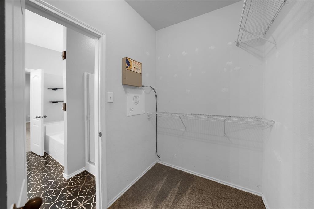317 Sheridan Road Oak Point, TX 75068 - Photo 14 of 40 Gallery Image 14