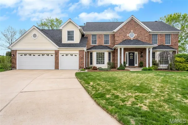 $739,900 | 4900 Karington Pl Court, St. Louis, MO 63129