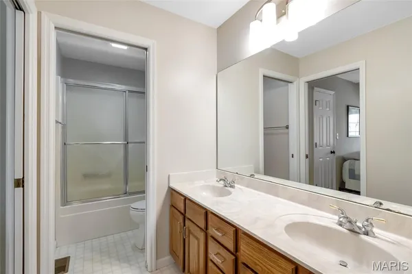 $739,900 | 4900 Karington Pl Court, St. Louis, MO 63129