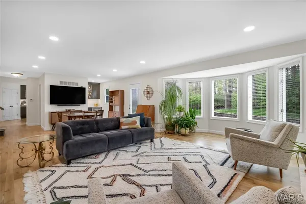 $739,900 | 4900 Karington Pl Court, St. Louis, MO 63129