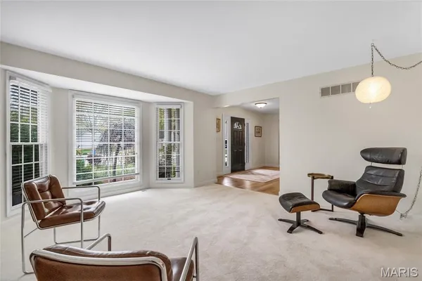 $739,900 | 4900 Karington Pl Court, St. Louis, MO 63129