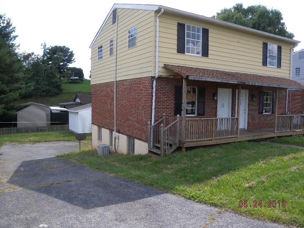 1151 Ruddell Road, Unit 1151 & 1153 Vinton, VA 24179 - Photo 4 of 26 050
