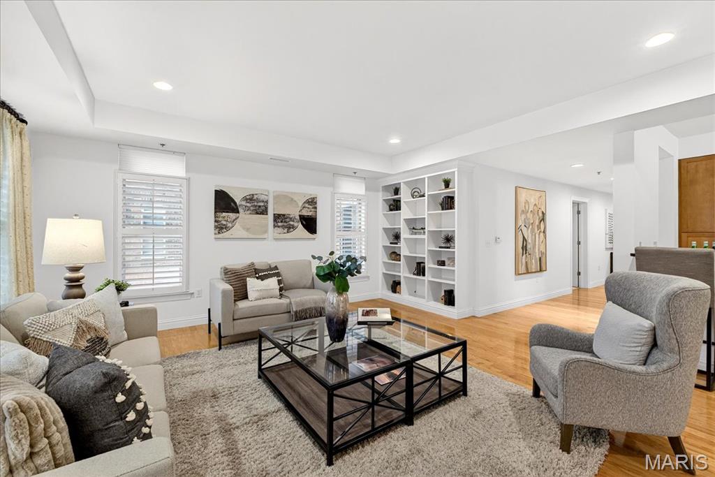 520 North And South Road, Unit 105 St. Louis, MO 63130 - Photo 14 of 31