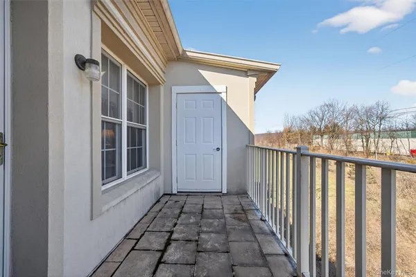 $550,000 | 28 North De Baun Avenue, Unit 304, Suffern, NY 10901