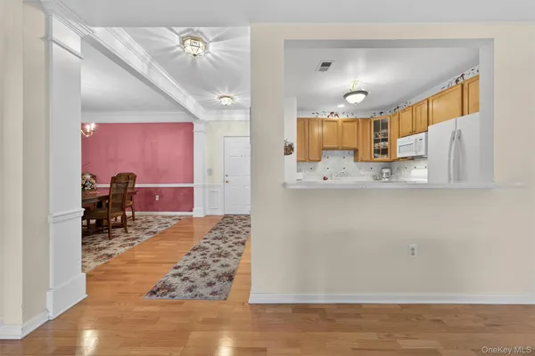 $550,000 | 28 North De Baun Avenue, Unit 304, Suffern, NY 10901