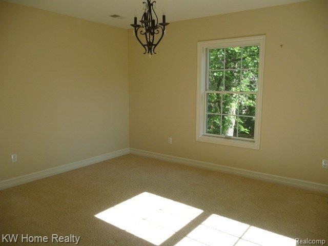 2107 Windemere Road Birmingham, MI 48009 - Photo 21 of 24 P1010793