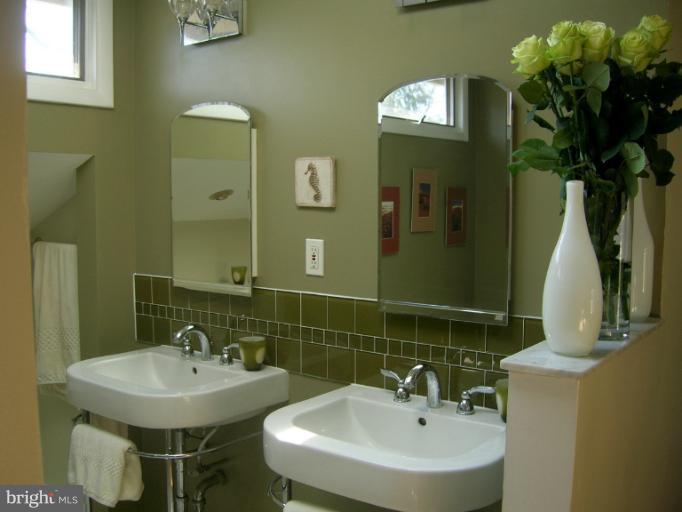 224 Cape St John Road Annapolis, MD 21401 - Photo 21 of 30 Master Bath