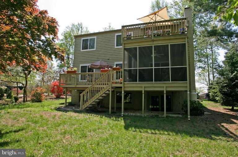 224 Cape St John Road Annapolis, MD 21401 - Photo 29 of 30 Multiple Decks and Screened Porch / Backyard