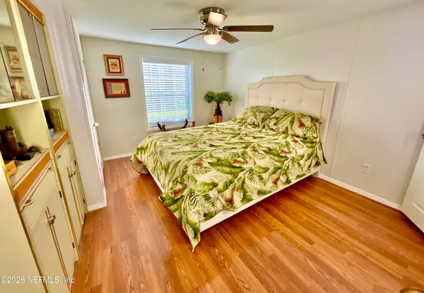 $259,900 | 129 Crystal Lake Drive, Melrose, FL 32666