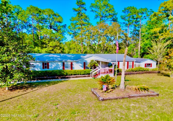 $259,900 | 129 Crystal Lake Drive, Melrose, FL 32666