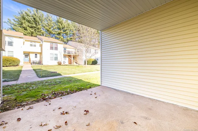 $1,650 | 949 Pleasant Valley Road, Unit 801, South Windsor, CT 06074