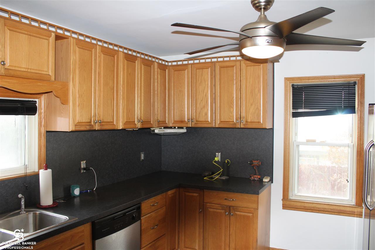 6402 East 10 Mile Road Warren, MI 48091 - Photo 12 of 58 50001506-11.JPG