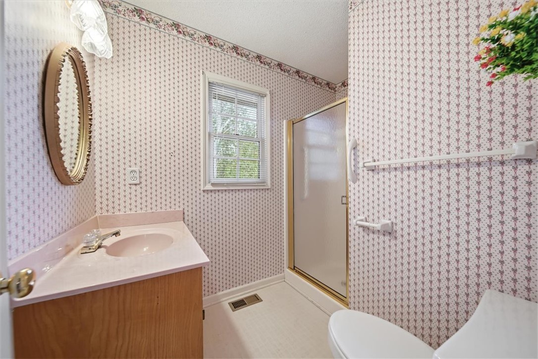 98 Mountain View Drive Walhalla, SC 29691 - Photo 17 of 29