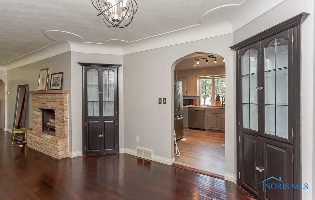5242 Pawnee Road Toledo, OH 43613 - Photo 22 of 46 Gallery Image 22