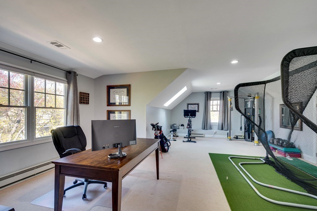 342 Hillcrest Road Needham, MA 02492 - Photo 25 of 33