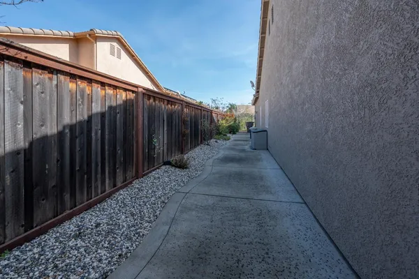 $680,000 | 2006 Butterfield Lane, Lincoln, CA 95648