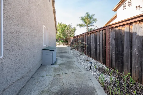 $680,000 | 2006 Butterfield Lane, Lincoln, CA 95648