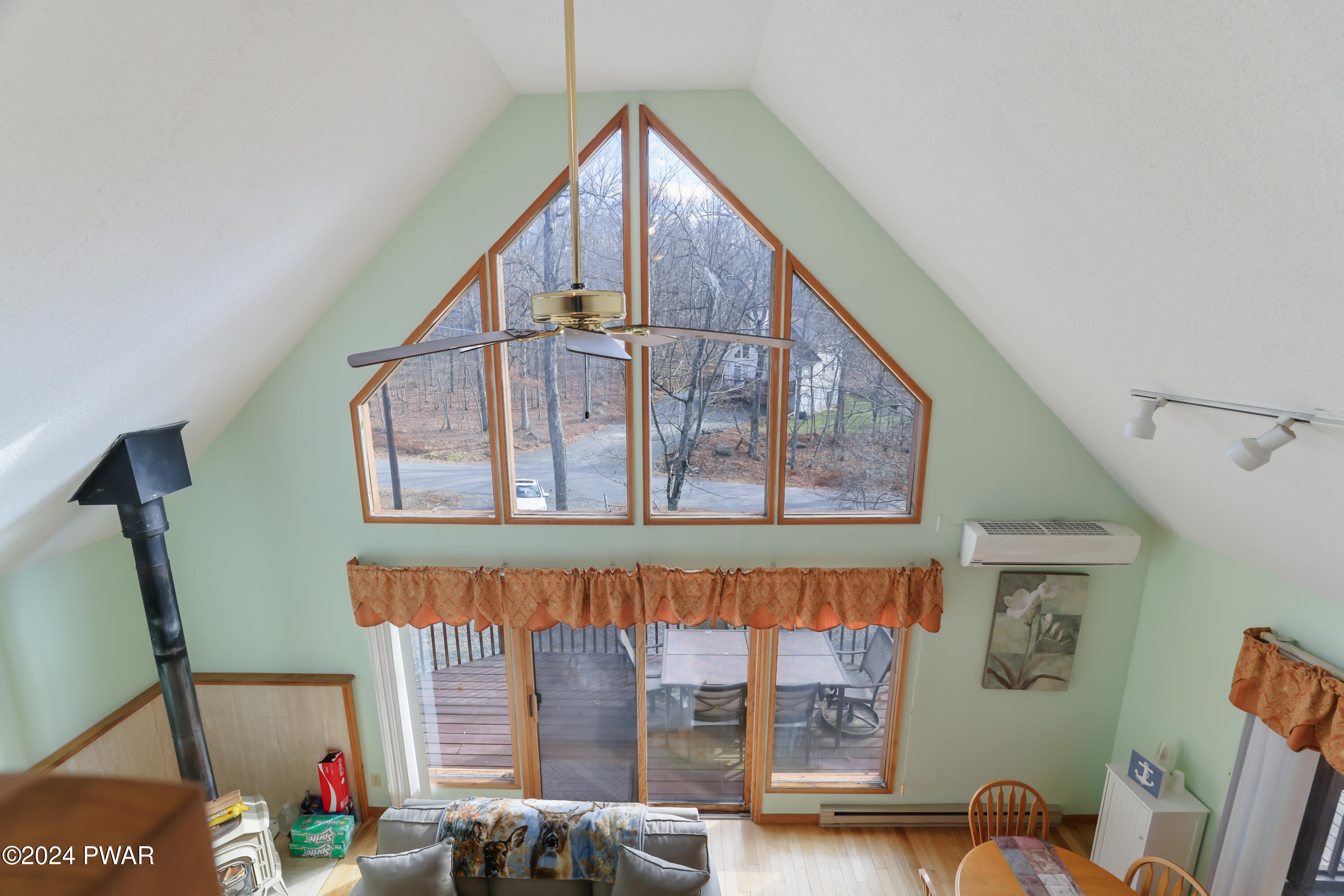 103 Laurel Road Lackawaxen, PA 18435 - Photo 7 of 37
