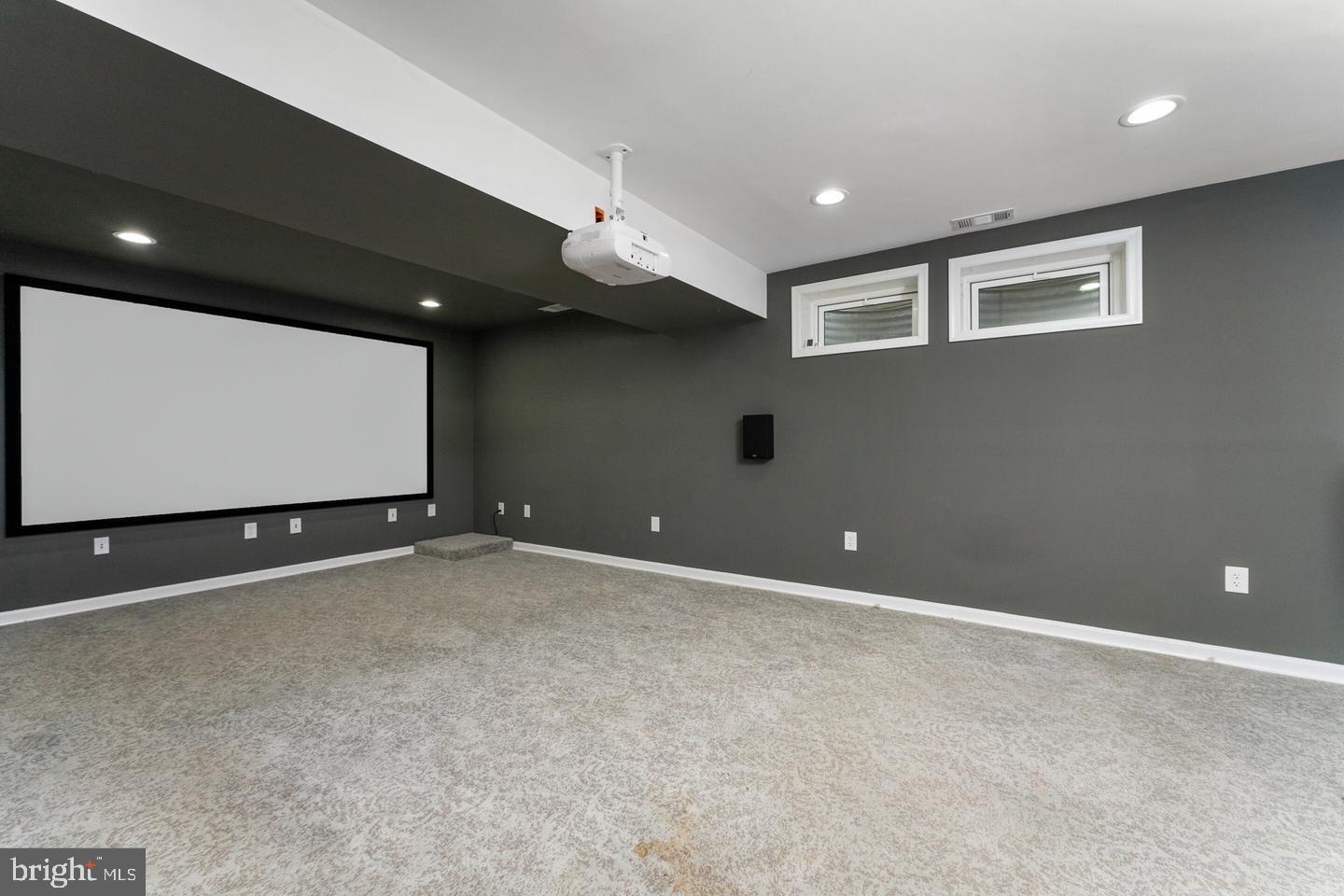 1808 Golf View Court Reston, VA 20190 - Photo 20 of 36 Gallery Image 20