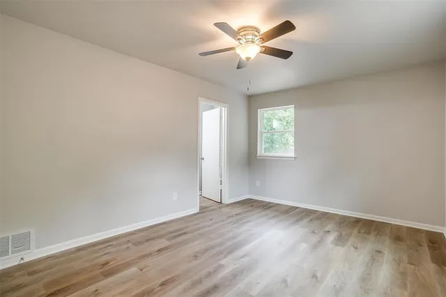 $1,975 | 144 Northwest Suzanne Terrace, Burleson, TX 76028