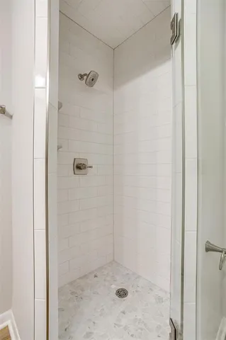 $1,975 | 144 Northwest Suzanne Terrace, Burleson, TX 76028