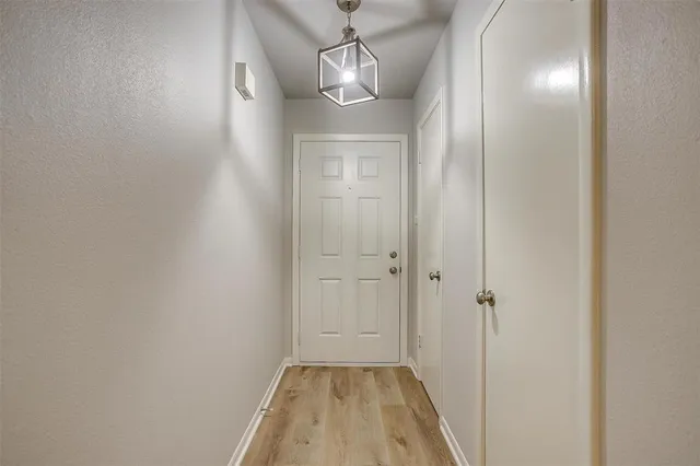 $1,975 | 144 Northwest Suzanne Terrace, Burleson, TX 76028