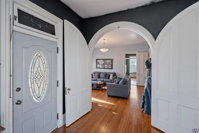 $251,900 | 900 North Buckeye Avenue, Abilene, KS 67410