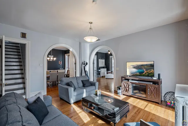 $251,900 | 900 North Buckeye Avenue, Abilene, KS 67410