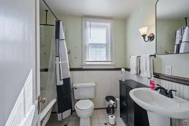 $251,900 | 900 North Buckeye Avenue, Abilene, KS 67410