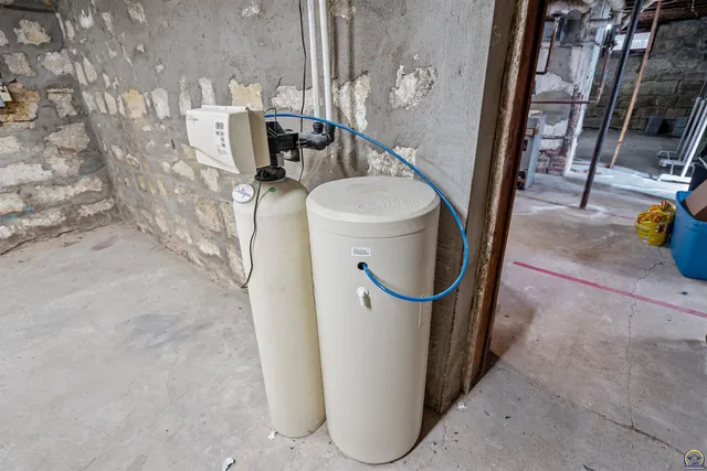 $251,900 | 900 North Buckeye Avenue, Abilene, KS 67410