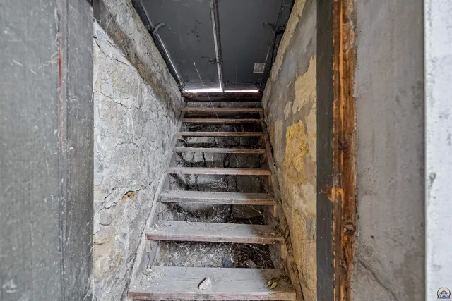 $251,900 | 900 North Buckeye Avenue, Abilene, KS 67410