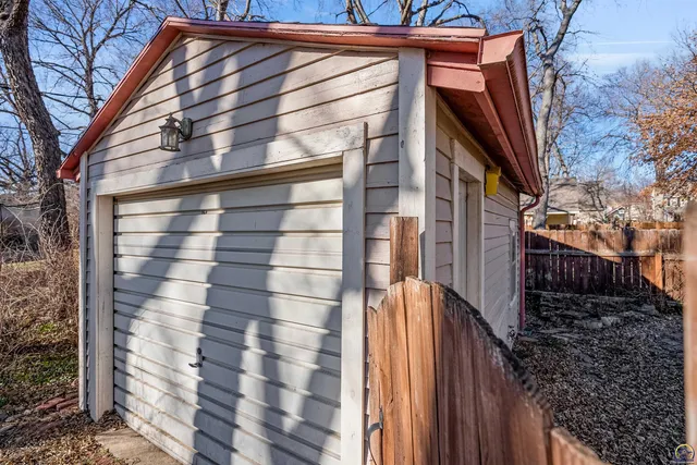 $251,900 | 900 North Buckeye Avenue, Abilene, KS 67410