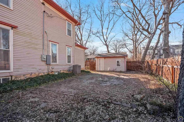 $251,900 | 900 North Buckeye Avenue, Abilene, KS 67410