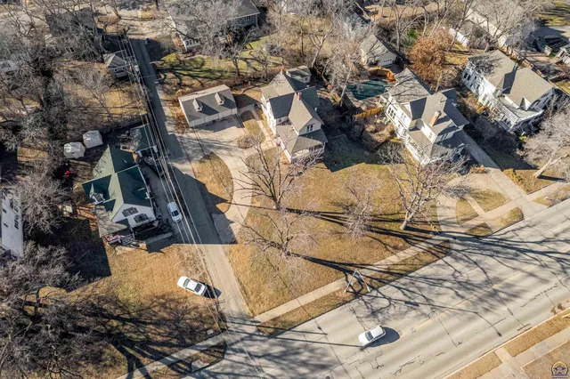 $251,900 | 900 North Buckeye Avenue, Abilene, KS 67410