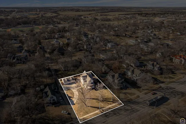 $251,900 | 900 North Buckeye Avenue, Abilene, KS 67410