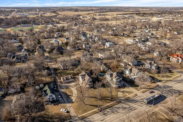 $251,900 | 900 North Buckeye Avenue, Abilene, KS 67410