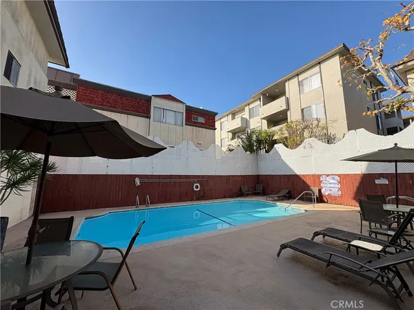 $3,250 | 5625 North Sumner Way, Unit 206, Culver City, CA 90230