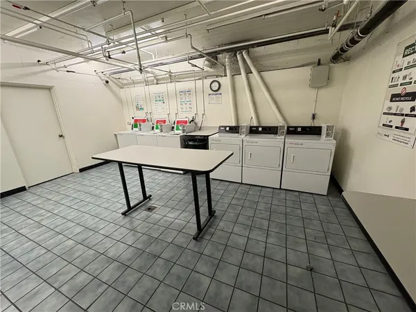 $3,250 | 5625 North Sumner Way, Unit 206, Culver City, CA 90230