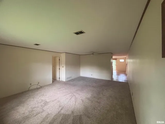 $115,000 | 920 17th Street, Unit 28, Moline, IL 61265