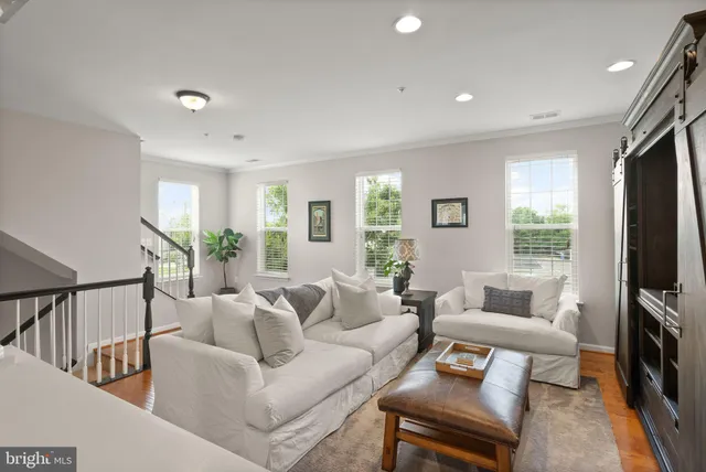 $3,100 | 9502 Lee Court, Manassas, VA 20110