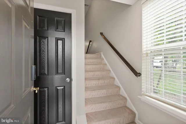 $3,100 | 9502 Lee Court, Manassas, VA 20110